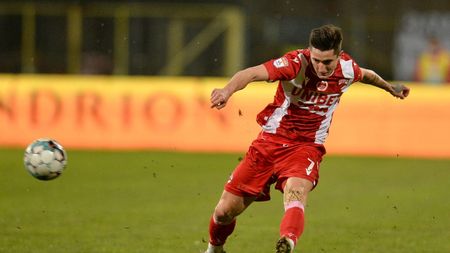 Deși la Dinamo e scandal și Uhrin a pierdut vestiarul, Steliano Filip spune care e relația antrenorului cu jucătorii, din punctul lui de vedere: „A înțeles perfect asta!” | EXCLUSIV