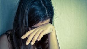 Caz șocant la un club susținut de Primărie! Minore agresate sexual: "Ne face masaj pe fese". FOTO&VIDEO