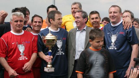 Tudorel Stoica îi dă peste nas managerului: "El e o rușine pentru Steaua. Ce am făcut eu pentru acest club? Să meargă la muzeu să vadă cine sunt!"