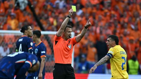 Revoltă împotriva arbitrului de la România - Olanda 0-3! Decizia UEFA îi va enerva pe fani