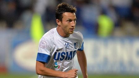 Momente dificile pentru un fotbalist din Liga 1. Mașina pe care o conducea a fost implicată într-un accident grav de circulație, iar fiica de două luni a fost transportată de urgență la spital