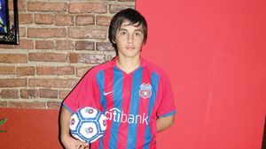 Steaua II pregătește un "Galactic"!** "Matei se mișcă precum Messi"