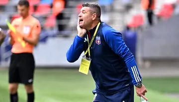 Ultimele ore din ultimatumul primit de Daniel Oprița de la Steaua: ”O să ne dea un răspuns dacă e roșu sau albastru!” Comandantul clubului nu-și face griji față de profesionalismul antrenorului dacă rămâne în Ghencea