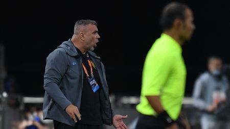 Nebunie totală în meciul lui Cosmin Olăroiu! De la 0-2 la 4-2, cu patru goluri în numai 20 de minute