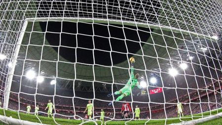 Barcelona era să rămână fără "zid". Dezvăluirea a fost făcută chiar după El Clasico: "Am vrut să plec!"