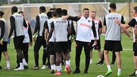 Cum a fost discursul lui Baciu în fața fotbaliștilor FCSB. Cine e singurul jucător care a deschis gura: „A fost ceva simpatic”