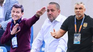 Cosmin Olăroiu şi Costel Gâlcă, favoriţii lui Mihai Rotaru pentru a prelua Universitatea Craiova | EXCLUSIV