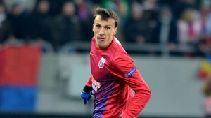 Înainte de oferta de la Tottenham, Steaua a primit o propunere de 10 milioane â‚¬ pentru Chiricheș! Jucătorul a spus "pas"