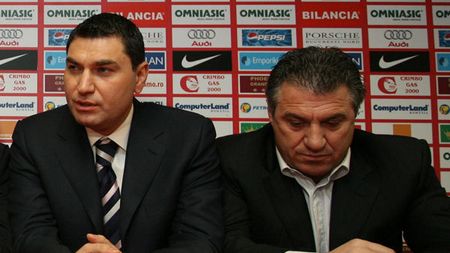 Dinamoviștii, luați peste picior chiar de unul de-ai lor:** "Cum să depui contestație când te umilesc niște puști? Șiman poate fi acuzat doar de pedofilie" :)