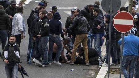 Incidente pe străzile din Roma, înainte de finala Cupei Italiei, Fiorentina - Napoli: fanii romani s-au răfuit cu cei ai lui Napoli. Un ultras se zbate între viață și moarte după ce a fost împușcat