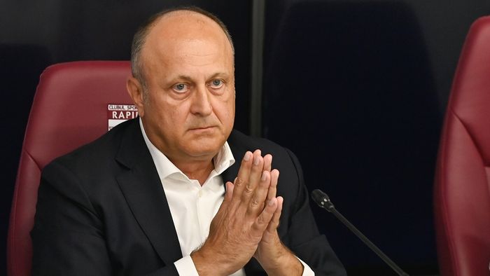 Cea mai mare neîmplinire pentru Dan Șucu. I-a dat o sumă uriașă fotbalistului, la cererea lui Șumudică, dar caracterul l-a trădat pe jucător: a plecat și acum „rupe” plasele în străinătate