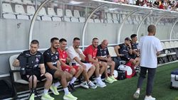 VIDEO Care e situația lui George Pușcaș după operația de hernie inghinală. A venit alături de colegi la amicalul Dinamo – Farul