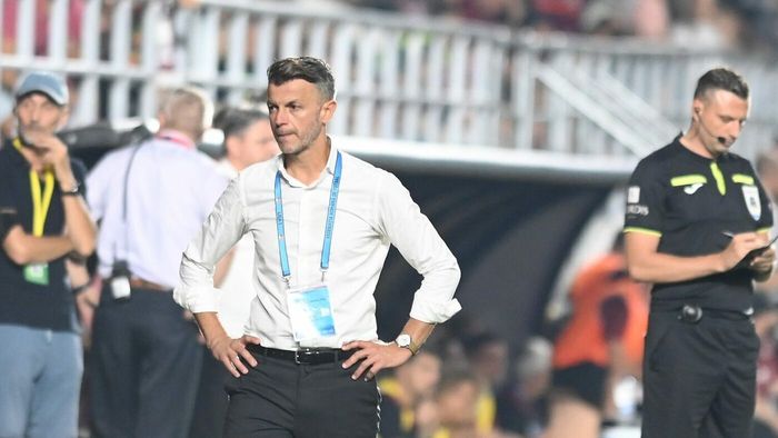 Ovidiu Burcă, resemnat după umilința cu Rapid: „Ne-au dominat la toate capitolele!” Ce o așteaptă pe Dinamo: „Dați-ne puțin timp!”