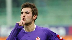 A rămas în inimile italienilor! Fiorentina a rememorat dubla fabuloasă marcată de Adrian Mutu în returul cu PSV | VIDEO