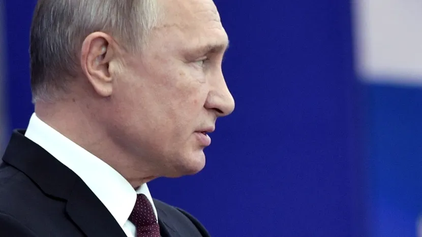 Vladimir Putin folosește o dublură cu urechi diferite, susține Ucraina, în timp ce Kremlinul intră în panică din cauza sănătății liderului rus