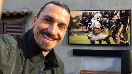 A comis-o rău de tot de data asta! Zlatan Ibrahimovic este făcut praf în Suedia, după ce a împușcat un leu în Africa de Sud și i-a luat colții și craniul drept trofee