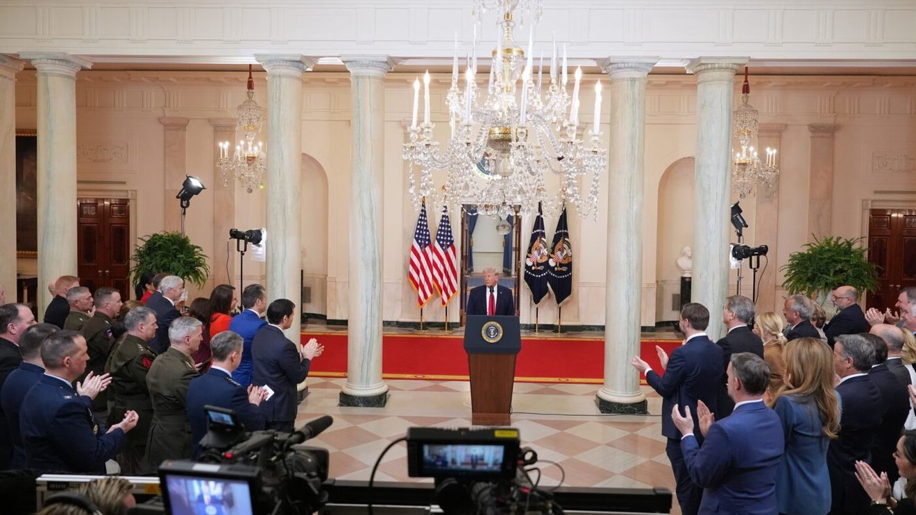 Donald Trump a semnat un ordin executiv de „urgență națională” pentru SUA