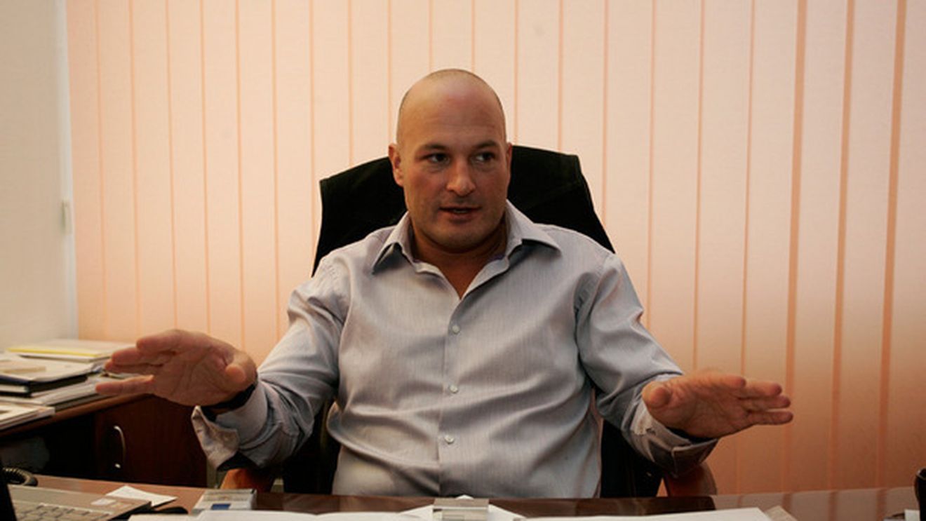 Paszkany îi răspunde lui MM: "E un frustrat! Nu practicăm cerșetoria!"