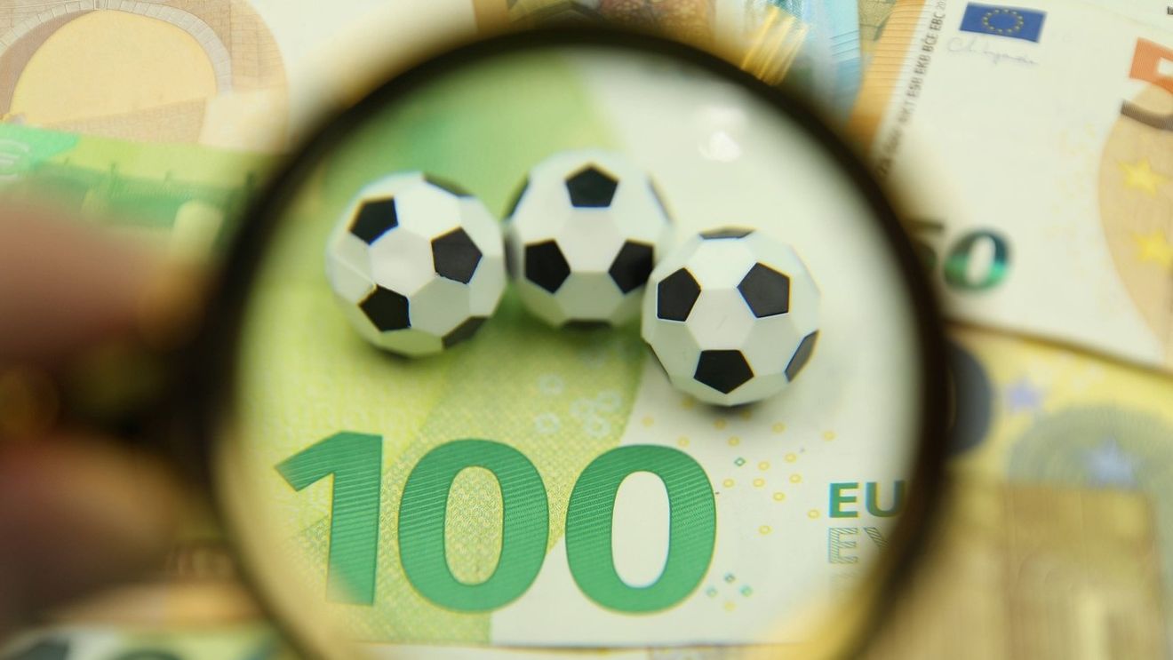„Bank of America” a anunțat că nu mai e mult până se va face transferul de 1.000.000.000 de euro în fotbal