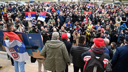 Sârbii au ieșit în stradă pentru Novak Djokovic! Căpitanul echipei de Cupa Davis este revoltat: „Un coșmar! Nimeni nu a fost torturat așa!”