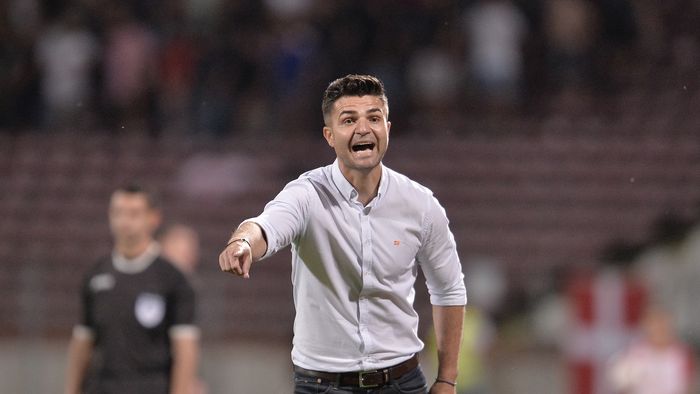 Bratu cere întăriri. "Este alarmant!" Dinamo a fost "mitraliată" în acest sezon: câte trei goluri pe deplasare