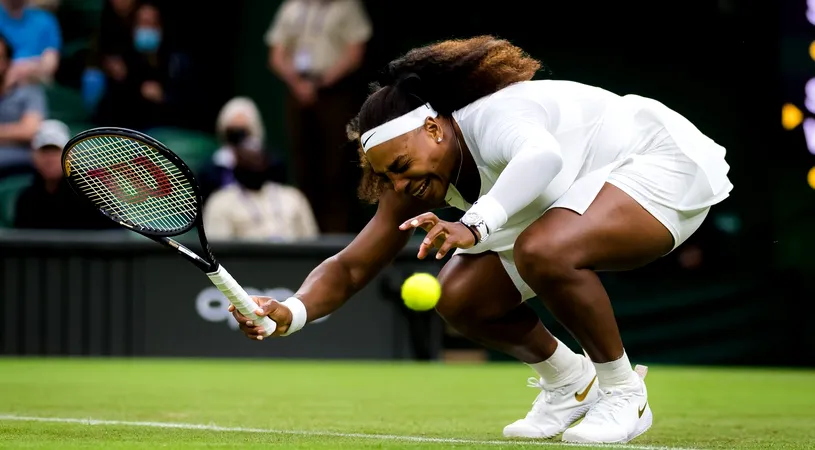 Serena Williams, retragere șoc de la Wimbledon! Americanca s-a prăbușit și a început să plângă. Cum au reacționat spectatorii | FOTO