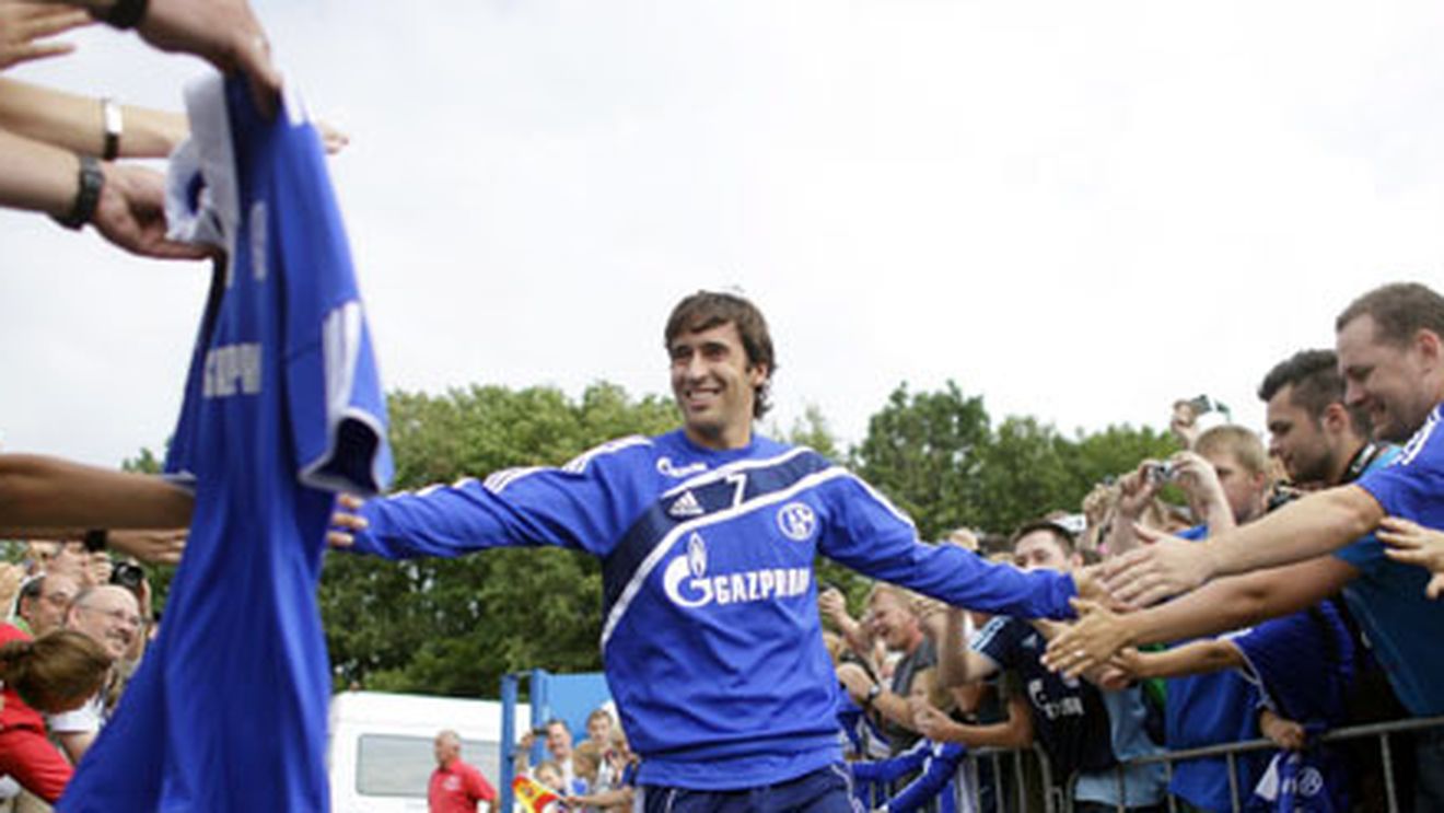 Raul e ZEU la Schalke! Antrenorul s-a trezit la 6 ca sa-l ducă la antrenament cu mașina!