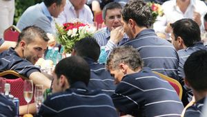 Steliștii urmează dieta Liverpool! Ilie a 'xeroxat' meniul englezilor