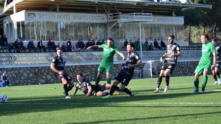 Chindia a pierdut amicalul cu Paksi. Echipa lui Emil Săndoi revine sâmbătă în țară