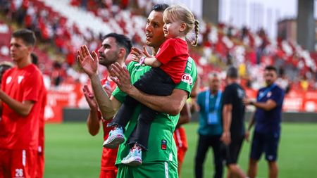 Concurentul lui Cech sau Szczesny a debutat în SuperLigă fără gol primit: „La UTA mă simt ca acasă, fotbalul din România trebuie respectat"