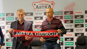 FOTO | Protasov, prezentat oficial la Astra: "Nivelul la Giurgiu e foarte sus. În câteva ore ne-am înțeles". Ce spune tehnicianul despre obiectiv și despre cazul "Mățel"