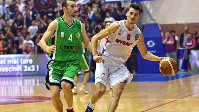 Sârbul Ivan Bosnjak și canadianul Garry Gallimore, noii jucători ai Stelei