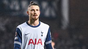Britanicii au tras linie în cazul lui Radu Drăgușin, după Rangers - Tottenham 1-1