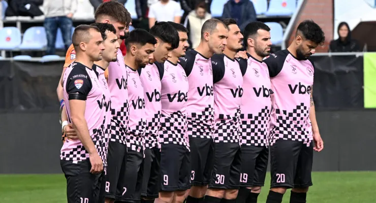 S-a rupt lanțul de iubire la Corvinul? Câștigarea Cupei, prezența în Europa sau parcursul din acest sezon par șterse cu buretele după doar două eșecuri. Primarul Dan Bobouțanu: ”Salariile și primele, blocate!”