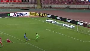 Dinamo - FC Botoșani, duel plin momente fabuloase! Hamidou Keyta și Deian Sorescu, ratări colosale | FOTO