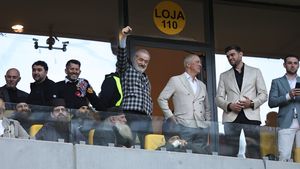 Gigi Becali, încă un asalt pentru transferul lui Alex Mitriță. Ce fotbalist de la Craiova mai vrea: „Nu mi-l dă”