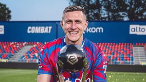 Universitatea Craiova transferă la foc automat! Cât trebuie să plătească Mihai Rotaru pentru atacantul polonez pe care și-l dorește