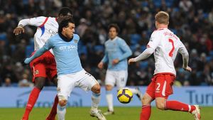 VIDEO** Hat-trick senzațional Tevez, City pe patru!