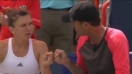 "Darremona", dialog spumos în timpul sfertului câștigat la Montreal! Antrenorul Simonei a făcut show la venirea pe teren: "E vina mea dacă pierzi"