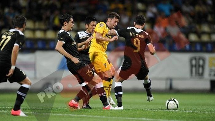 El poate fi noul export de senzație din Liga 1!** Un meci nebun l-a făcut mare: "Visez la un campionat puternic" VIDEO Hat-trickul care a șocat România