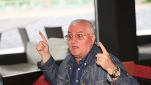 "Gică nu putea face rău oamenilor la 17-18 ani!** Cei din Federație vor să-l compromită!" TU CE CREZI?