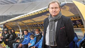 Un german la Galați! Ewald Lienen este noul antrenor al Oțelului