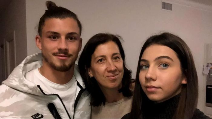 Mama lui Radu Drăgușin a răbufnit după ce numele fiului ei a apărut în scandalul pariurilor din Italia. Adevărata sumă pe care fundașul român i-a împrumutat-o lui Nicolo Fagioli
