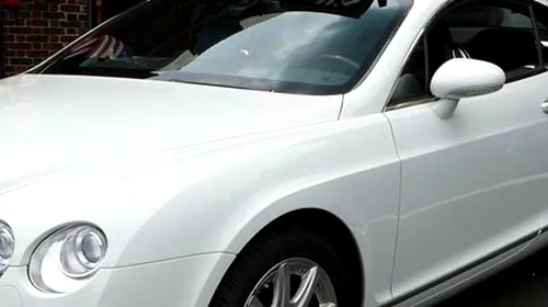 VIDEO / Cu un picior la Inter, Rădoi „sparge” banii pe mașini de lux: și-a luat Bentley!