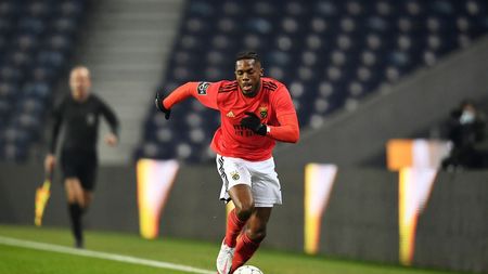 Nuno Tavares a zburat la Londra pentru a finaliza mutarea de 8 milioane de euro de la Benfica, la Arsenal!