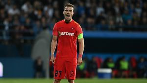 Darius Olaru dă de pământ cu colegii săi după ce FCSB a ratat titlul. „Vorbim de maturitate, dar nu am arătat deloc asta!”