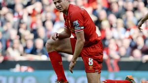 Dezvăluiri uimitoare în cartea lui Steven Gerrard: "Propunerea lui Liverpool pentru prelungire era cu o scădere a salariului de 40%. Am primit oferte de la PSG, Monaco, Besiktas, Tottenham și Sociedad"