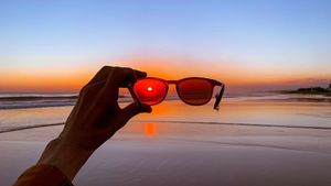 (P) 3 motive pentru care să-ți cumperi ochelari de soare