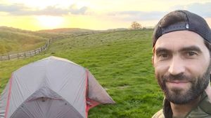 A terminat banii de hotel? Motivul pentru care Horia Tecău merge cu cortul pe munte: „Am învățat că nu pot să fiu tot timpul acolo” | VIDEO EXCLUSIV „Așa-i în tenis”