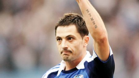 VIDEO** La primul meci după o lună, Rădoi și-a spart capul!